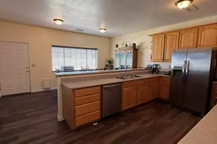 1410 Smithson Dr, Holbrook, AZ 86025 - Photo 5