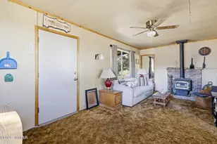 3471 Evergreen Dr, Overgaard, AZ 85933 - Photo 9