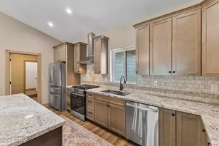 1380 S Lakeside Trl, Show Low, AZ 85901 - Photo 19