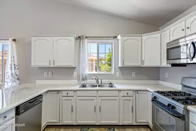 1940 N Pebble Beach Drive, Show Low, AZ 85901 - Photo 7