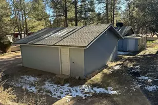 2058 Pinehaven Ln, Overgaard, AZ 85933 - Photo 19