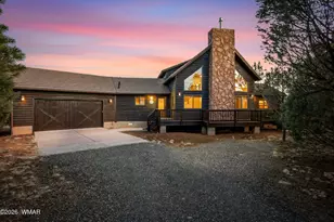 2750 Columbia Ln, Overgaard, AZ 85933 - Photo 1