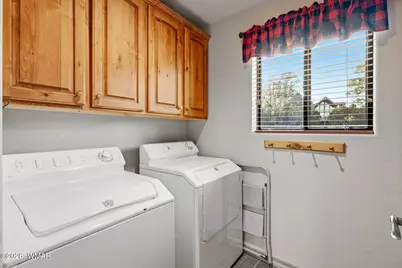 2750 Columbia Lane, Overgaard, AZ 85933 - Photo 31