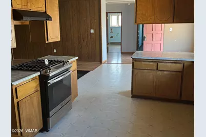 340 W 7th St S, Saint Johns, AZ 85936 - Photo 5