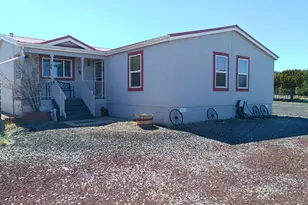 68 Charlene Dr, Concho, AZ 85924 - Photo 1