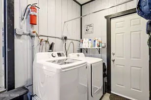 1980 Pine Cone Cir, Overgaard, AZ 85933 - Photo 23