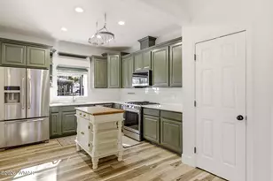 2232 Forest Park Dr, Overgaard, AZ 85933 - Photo 5