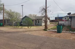 913 W 1st St, Winslow, AZ 86047 - Photo 1