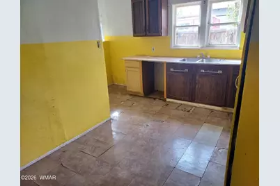 913 W First Street, Winslow, AZ 86047 - Photo 3