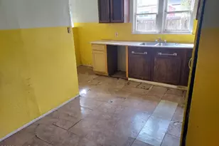 913 W 1st St, Winslow, AZ 86047 - Photo 3