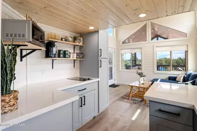 2746 Columbia Lane, Unit 8 #8, Overgaard, AZ 85933 - Photo 9