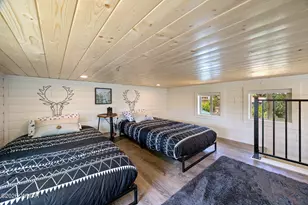 2746 Columbia Ln, Overgaard, AZ 85933 - Photo 15