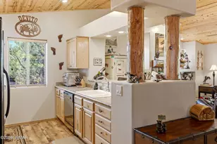 2671 Palomino Trail, Overgaard, AZ 85933 - Photo 9