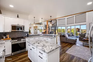 2258 Big Bear Cir, Overgaard, AZ 85933 - Photo 19