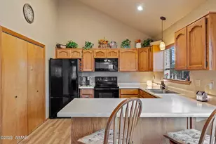 2276 Lindbergh Rd, Overgaard, AZ 85933 - Photo 5