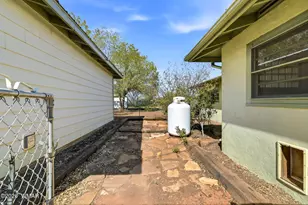 438 E Yaqui St, Springerville, AZ 85938 - Photo 23