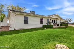 1491 Hunsaker Rd, Holbrook, AZ 86025 - Photo 3