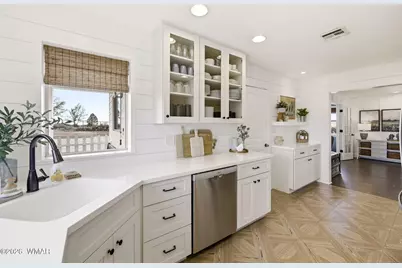 1491 Hunsaker Road, Holbrook, AZ 86025 - Photo 11