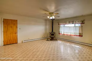 323 N Zuni St, Springerville, AZ 85938 - Photo 7