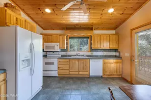 618 Vernon County Rd, Vernon, AZ 85940 - Photo 9