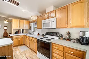 2908 Pine Rim Rd, Overgaard, AZ 85933 - Photo 11