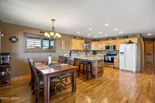 2757 Sunflower Dr, Overgaard, AZ 85933 - Photo 9