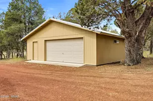 3072 Chevelon Rd, Overgaard, AZ 85933 - Photo 31
