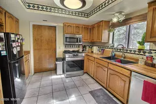 911 S 11th St, Show Low, AZ 85901 - Photo 5