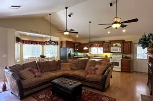 623 E Maricopa Dr, Springerville, AZ 85938 - Photo 7