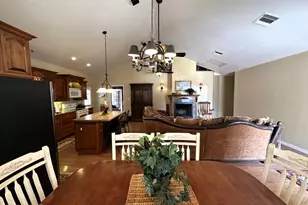 623 E Maricopa Dr, Springerville, AZ 85938 - Photo 9