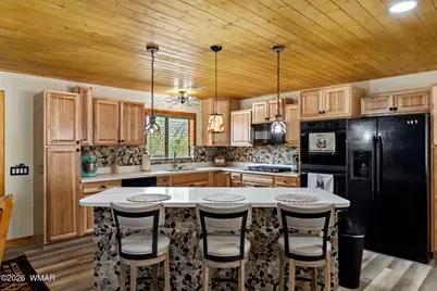 2924 Pine Rim Road, Overgaard, AZ 85933 - Photo 11