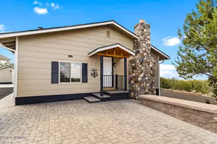 1852 Taylor St, Show Low, AZ 85901 - Photo 1