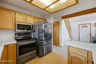 2806 Sky Hawk Dr, Overgaard, AZ 85933 - Photo 17