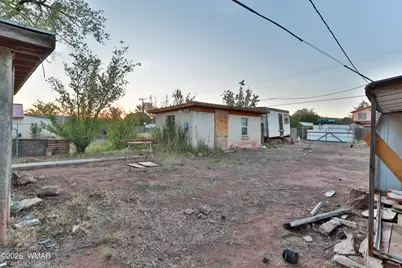 136 E Florida Street, Holbrook, AZ 86025 - Photo 9
