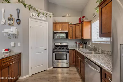 20 N Fox, Show Low, AZ 85901 - Photo 11