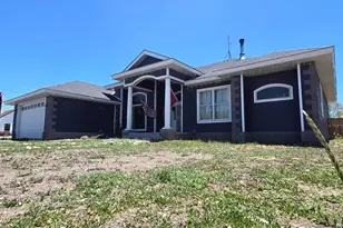 75 E 1st Ave, Eagar, AZ 85925 - Photo 1
