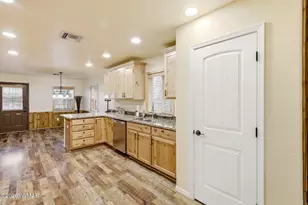 640 S Mountain Pines Ave, Show Low, AZ 85901 - Photo 11