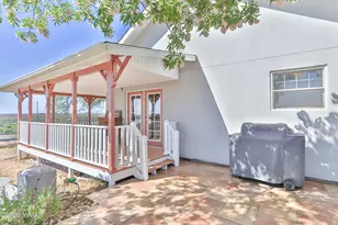 102 Crestview Rd, Holbrook, AZ 86025 - Photo 3