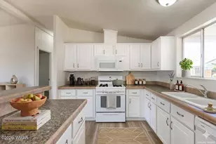 2077 Andelyn Ct, Lakeside, AZ 85929 - Photo 7