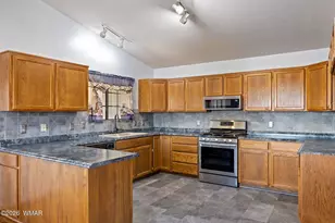 801 N 6th Dr, Show Low, AZ 85901 - Photo 15