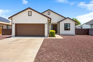 869 S Hunters Run, Show Low, AZ 85901 - Photo 1