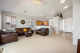869 S Hunters Run, Show Low, AZ 85901 - Photo 5