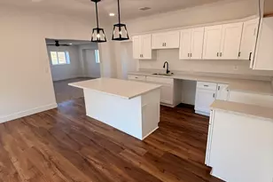 160 W 1st St, Saint Johns, AZ 85936 - Photo 13