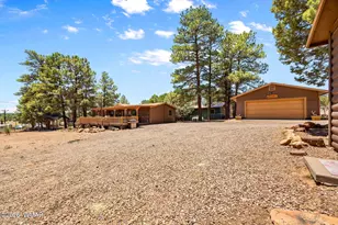 2191 Gingerbread Ln, Overgaard, AZ 85933 - Photo 23