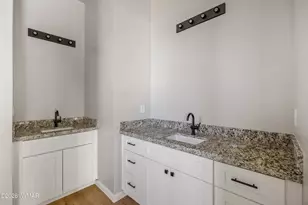 229 N Willis St, Taylor, AZ 85939 - Photo 11
