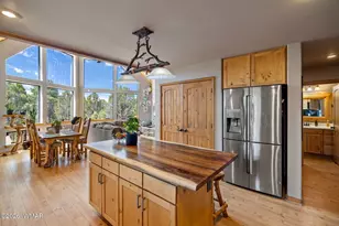 2228 Eagle Ln, Overgaard, AZ 85933 - Photo 11