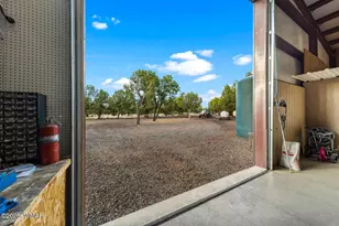 61 County Rd 3114, Vernon, AZ 85940 - Photo 27