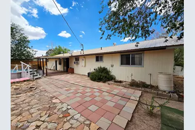 1320 W 5th Street, Saint Johns, AZ 85936 - Photo 3