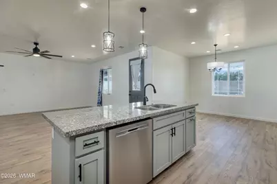 637 S Hillcrest Drive, Snowflake, AZ 85937 - Photo 11