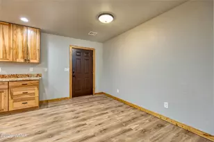 2979 Arrowhead Dr, Overgaard, AZ 85933 - Photo 9